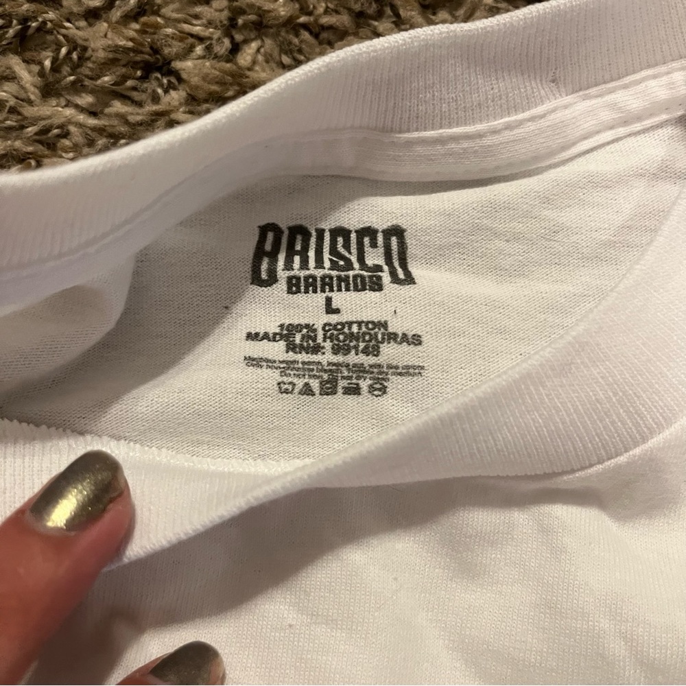 TEE - Picture 4 of 4